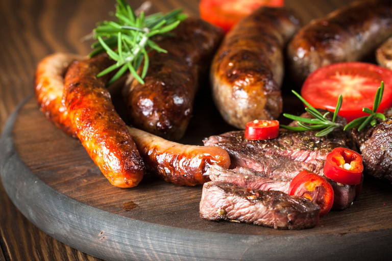 Red wines which are full-bodied but not heavy pair well with grilled meat