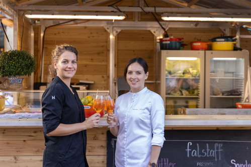 Stephanie Mittler mit Sandra Scheidl