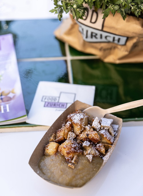 Veganer Kaiserschmarrn mit Birnenmus