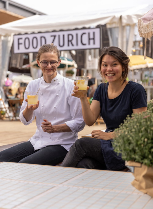Theresia Palmetzhofer und Michaela Frank