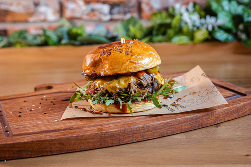 Pulled Beef Burger