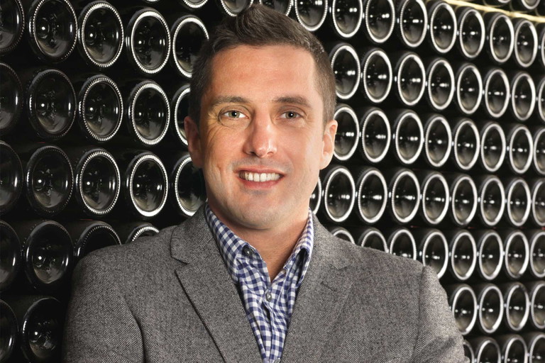 Charlie Holland ist Chief Winemaker von Gusbourne in Südengland. In Kalifornien wird seit&nbsp;den 1860er-Jahren Schaumwein produziert. So auch im Napa Valley (u.).&nbsp;