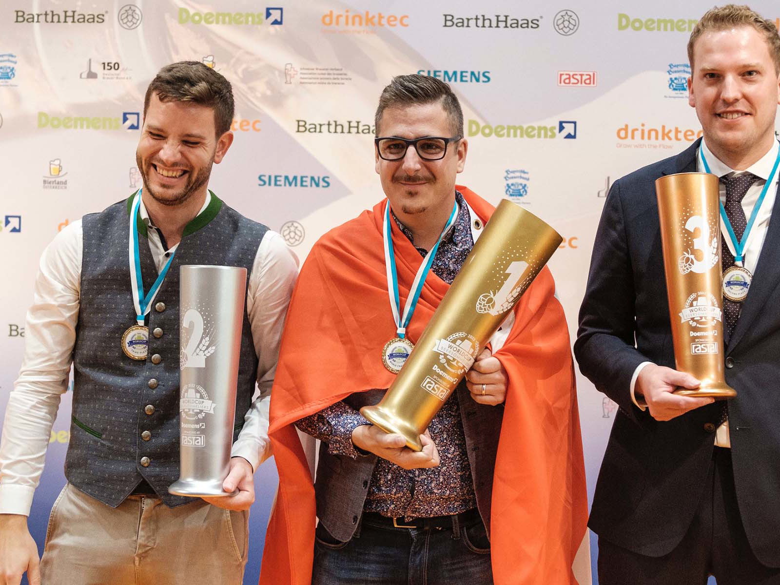 The winner Giuliano Genoni (centre), with runner-up Felix Schiffner (left) from Austria and 3rd place holder&nbsp;Léon Rodenburg from the Netherlands.