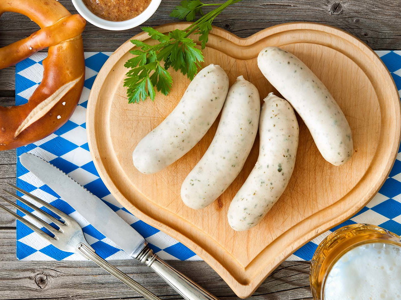 Das Weißwurst-Frühstück zählt zu den bayrischen Kulinarik-Klassikern.