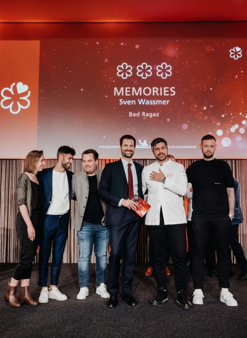 Sven Wassmer with his Memories team.