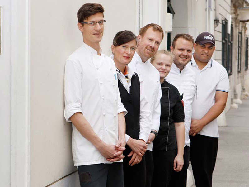 Immer auf der Suche nach dem besten Geschmack im Glas wie auf dem Teller: Marcus Duchardt und sein Team.