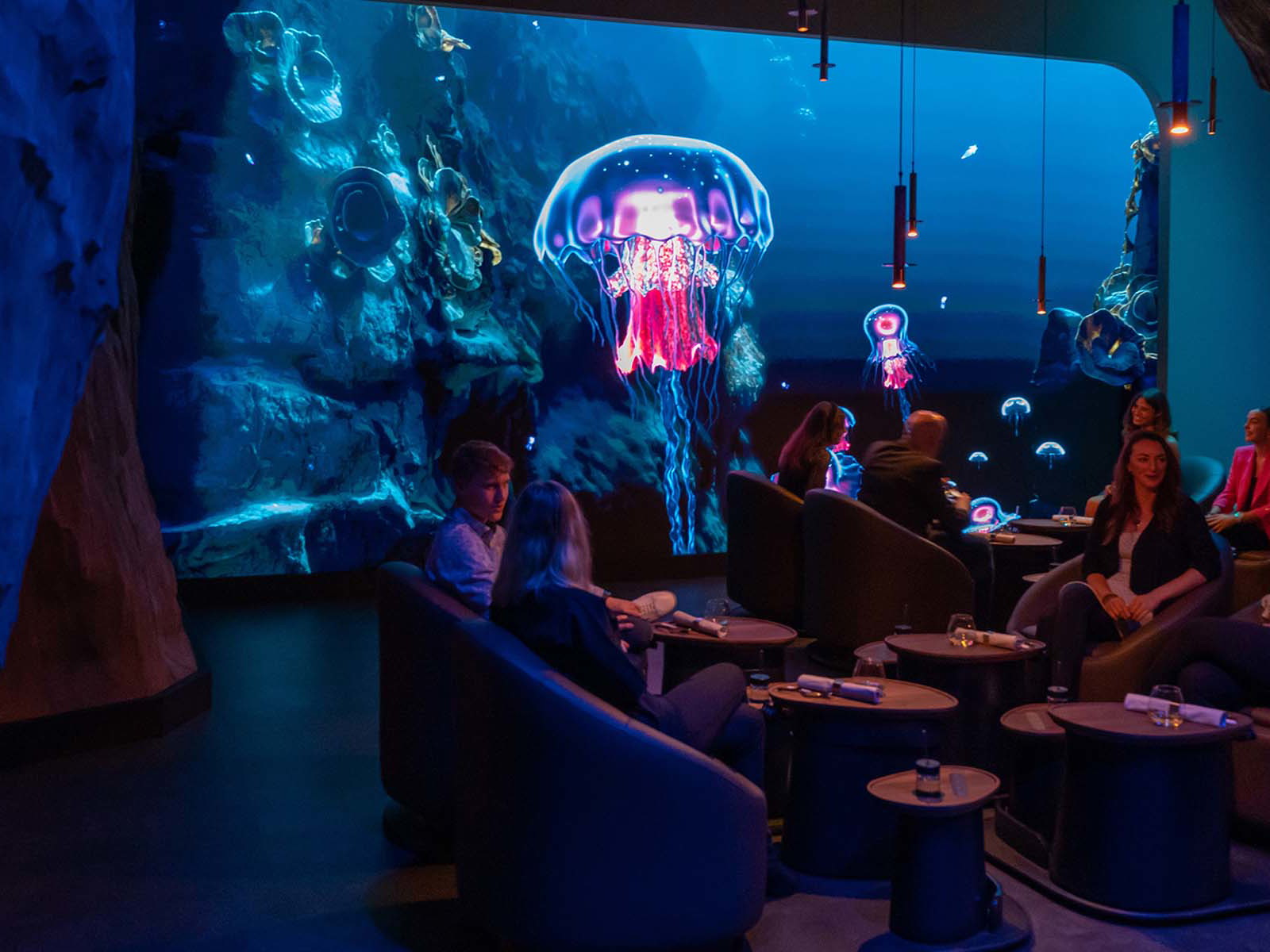Im Raum »Ocean« erwartet die Gäste des »Eatrenalin« nicht nur ein einzigartiges Design.&nbsp;