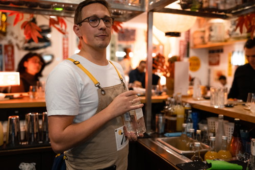 Barkeeper Günther Strobl.