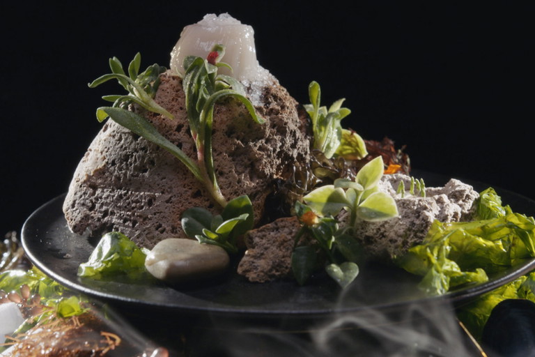 Der erste Gang, «die Insel», stammt aus der Michelin-Stern-Feder von Dominique Crenn.