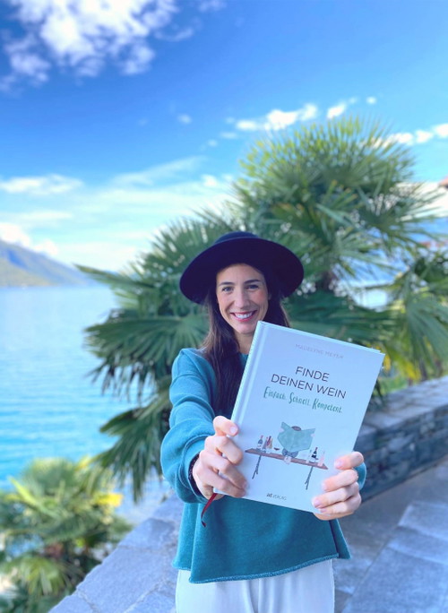 Autorin Madelyne Meyer mit ihrem neuesten Werk «Finde deinen Wein».