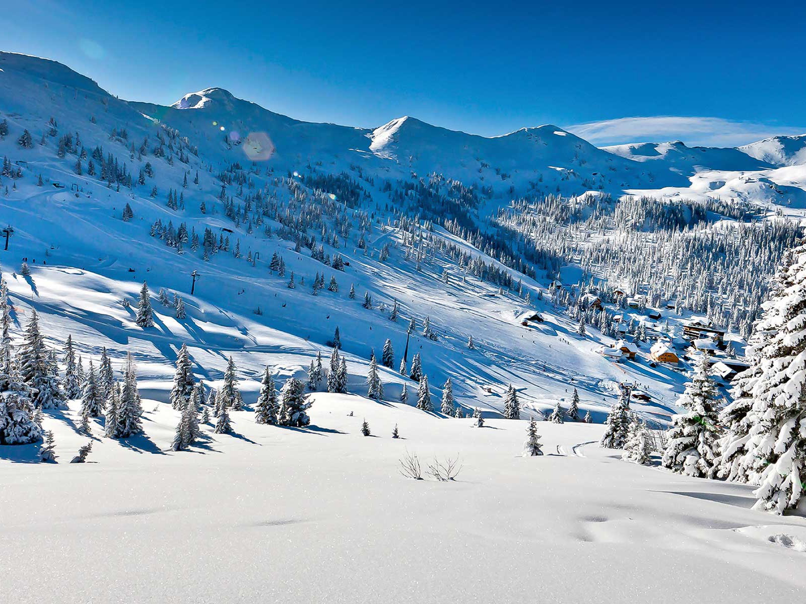 Das Skigebiet der Planneralm liegt zwischen 1600 und knapp 2000&nbsp;Meter und ist damit eines der höchstgelegenen Skigebiete der Steiermark.