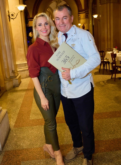 Silvia Schneider und Toni Mörwald feierten den Release von »365 Rezepte für jeden Tag« im »Mörwald Kochamt«.