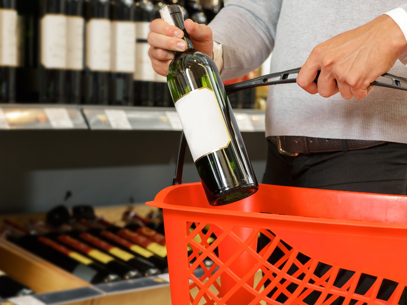 How to get bang for your buck when buying wine isn't hard with these tips.