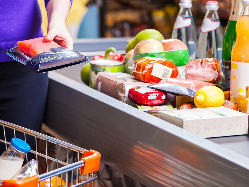 Die Wahl der passenden Produkte wird für viele Deutsche beim Einkauf immer schwieriger.
