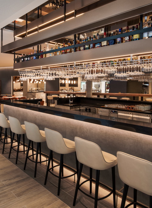 «Geneva Marriott Hotel», Genf
Mit dem «Geneva Marriott Hotel» am Genfer See präsentierte die internationale Gruppe seine neue Generation von nachhaltig konzipierten Hotels.
marriott.com/geneva-marriott-hotel