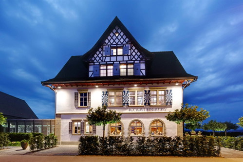 «Mammertsberg», Freidorf am Bodensee
Nach mehrmonatiger Neukonzeption wiedereröffnete Silvio Germann das Boutiquehotel «Mammertsberg» in Freidorf am Bodensee am 1. Oktober 2022.
mammertsberg.ch