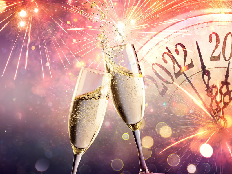Time to explore sparkling wines from around the globe!