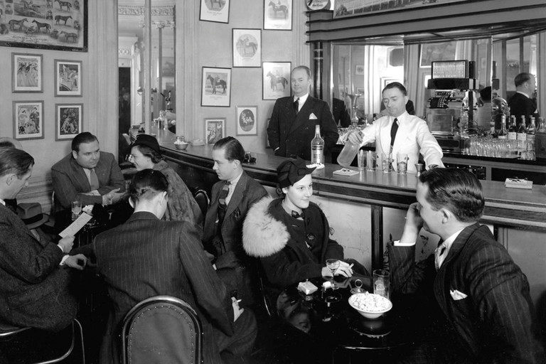 Seelbach HotelDas legendäre Hotel in Louisville hat schon viele berühmte Gäste beherbergt: von US-Präsidenten über Al Capone bis hin zu den Rolling Stones. F. Scott Fitzgerald genehmigte sich in der Bar ein paar Drinks zu viel und wurde aus dem Hotel geworfen. Später wählte er das Hotel als Setting in seinem Buch «The Great Gatsby». www.seelbachhilton.com