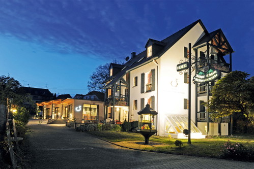 »Hotel und Restaurant Schanz«: Thomas Schanz hat gerade eben den dritten Michelin-Stern bekommen. Sein Hummer ist nicht nur fürs Auge ein Kunstwerk.