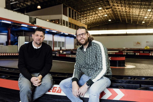 Tim Mälzer (l.), Philipp Vogel. &nbsp;
