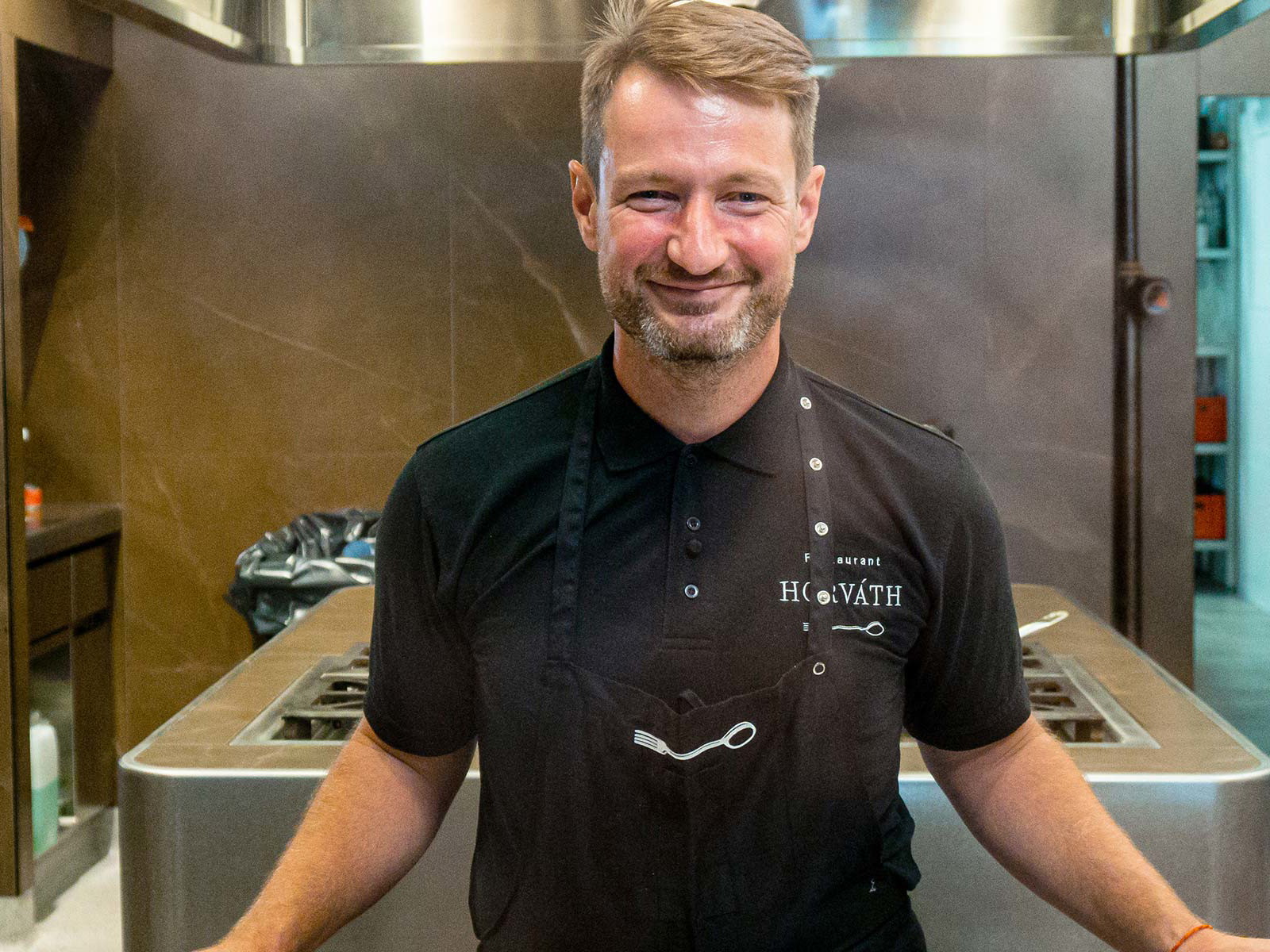 Sebastian Frank, Chefkoch im Berliner »Horváth«, zeigt in »Am Pass« seine Leidenschaft für die österreichische Küche.