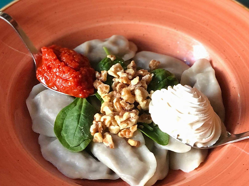 Eines der beliebtesten russischen Restaurants in Berlin: Das »Café Datscha«