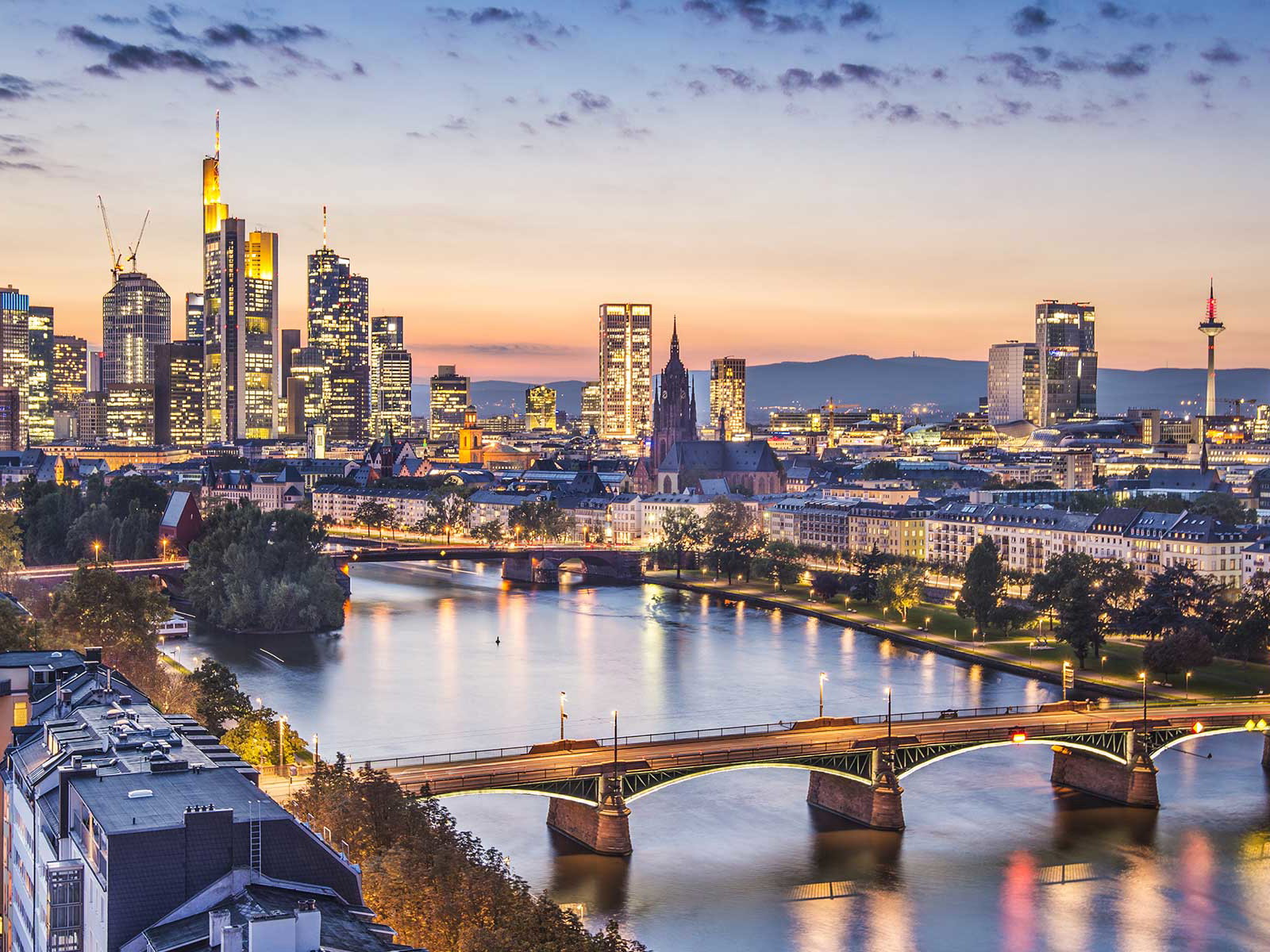 Von rustikal über Streetfood bis hin zu Modern Cuisine hat Frankfurt am Main für jeden etwas zu bieten.