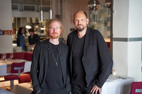 Sternekoch Stephan Hentschel mit Heinz «Cookie» Gindullis.