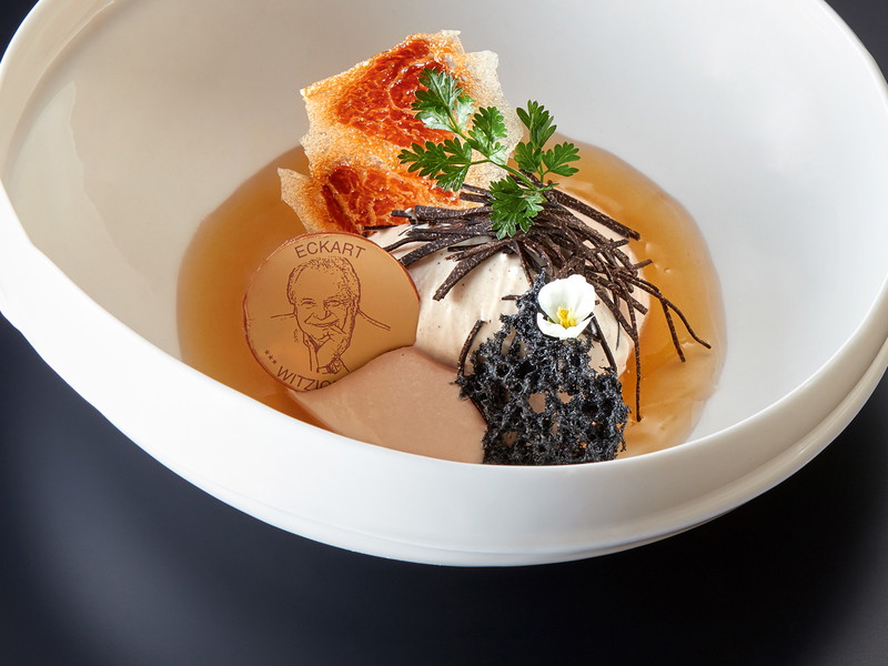 Das Gericht des executive Chef des Ikarus«