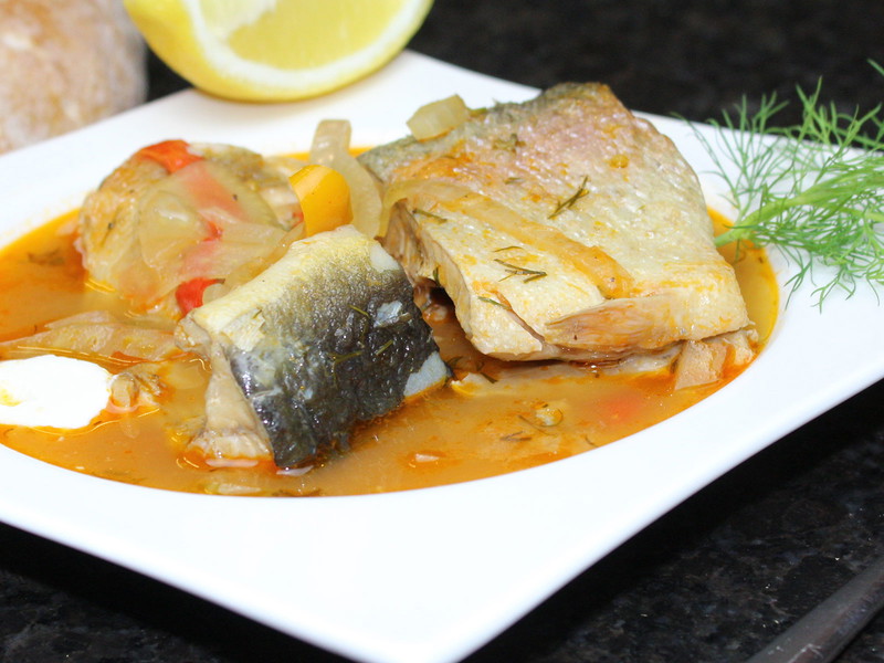 Fischsuppe im Dutch Oven gekocht