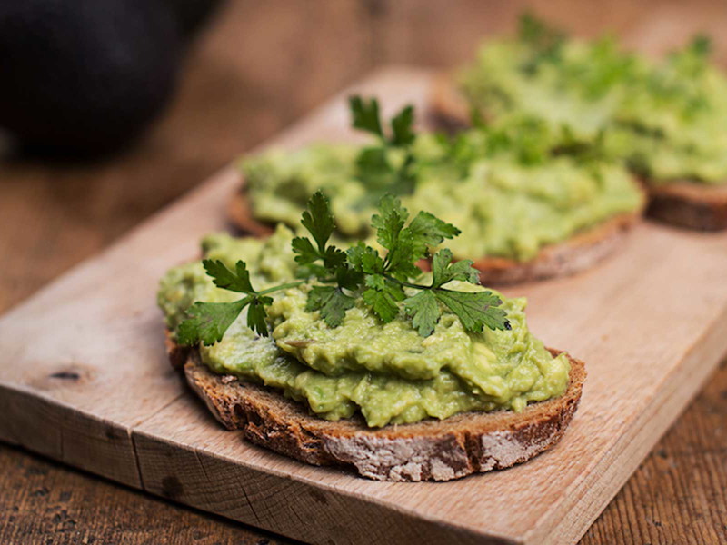 Würziger Avocado Aufstrich mit Kren