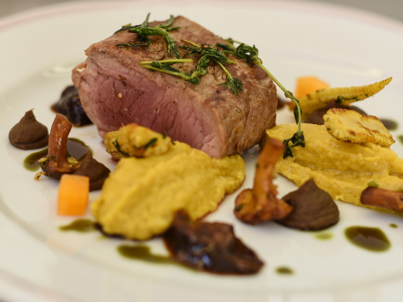 Michael Hebenstreit, Küchenchef des Restaurants »Eckstein«, verrät das Rezept für seine Hauptspeise.