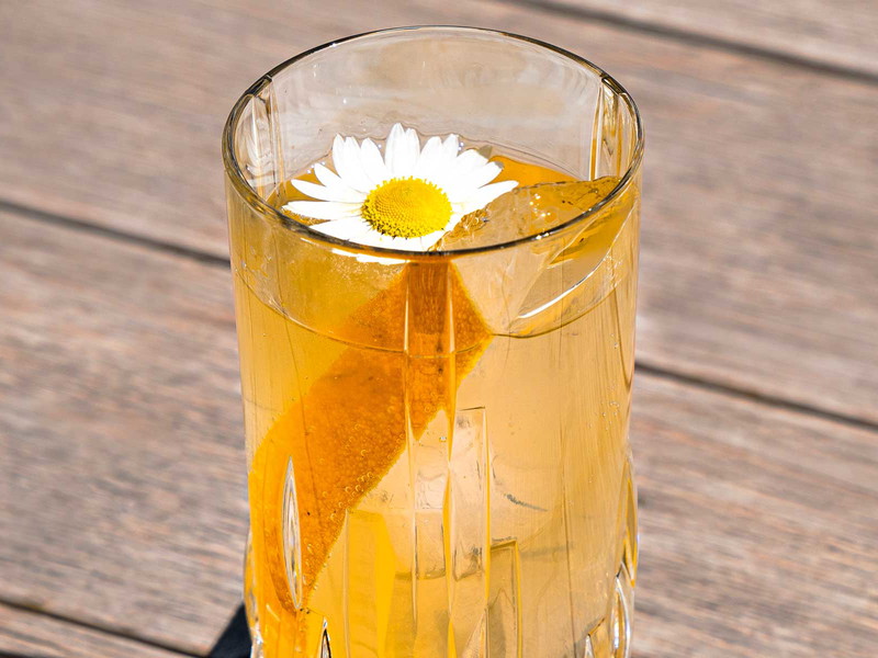 Falstaff LIVING kreiert mit der Hilfe des »Andaz Vienna Am Belvedere« Sommer-Cocktails mit einer gehörigen Portion Urlaub-Feeling.