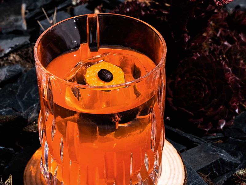 Der Sommer-Cocktail erinnert mit seine spritzigen Zutaten an heiße Nächte in Rimini.