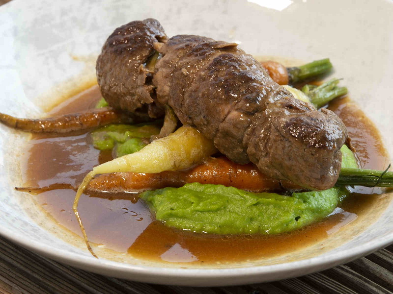 Das Rezept für die Rindsrouladen stammt von Manuel Höfer-Schwarze.