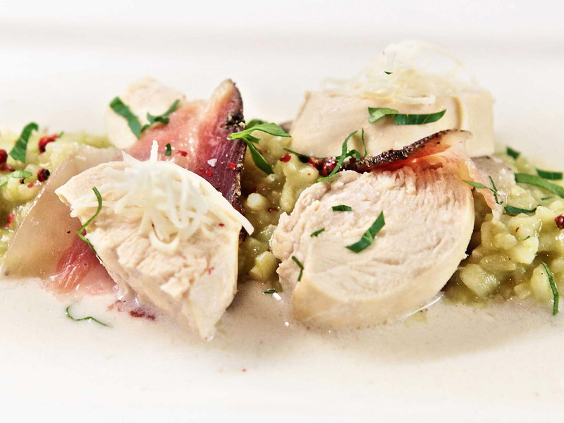 Topinambur mit Risotto und Huhn