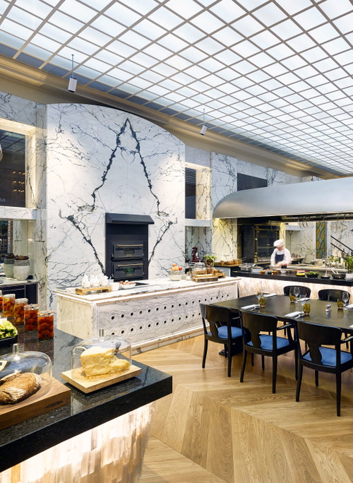 Luxus und Stil in Reinkultur: In einer ehemaligen Bankzentrale definiert das »Park Hyatt Vienna« die Grenzen für Top-Hotels neu.