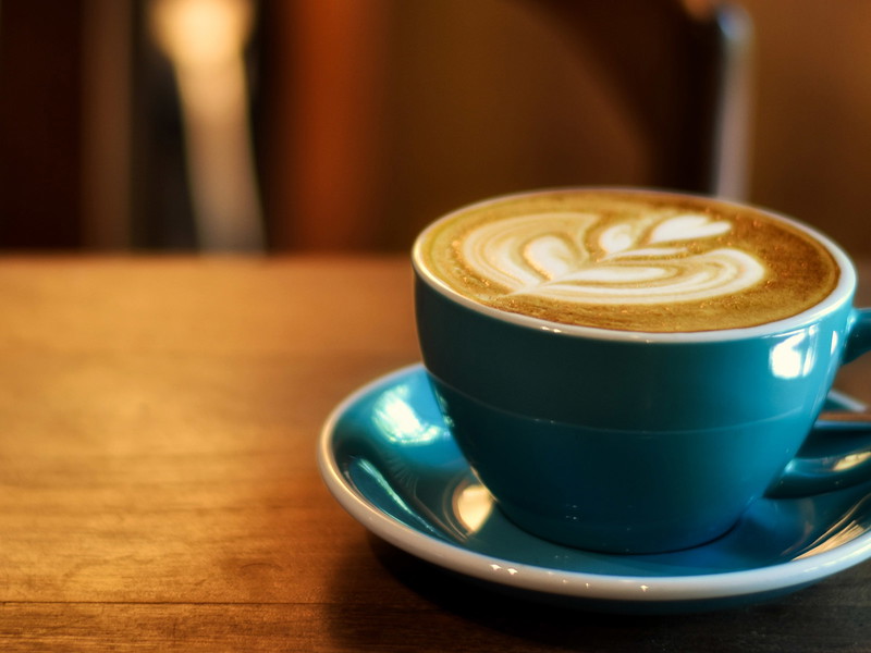 For people who do not suffer from high blood pressure, coffee can even have positive effects.