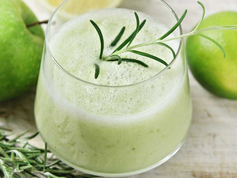 Apple Rosemary Smoothie