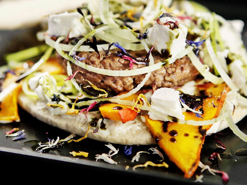 Burger with leek &amp; pumpkin