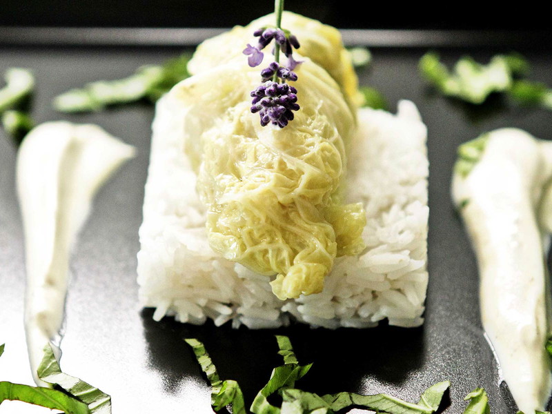 Chicken Wrapped in Cabbage&nbsp;