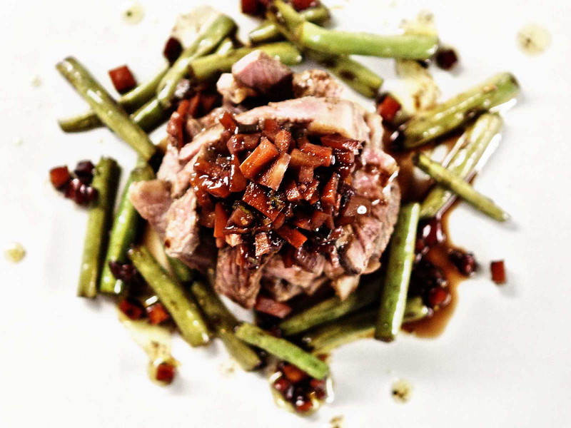 Ribeye Steak with Green Beans and Speck