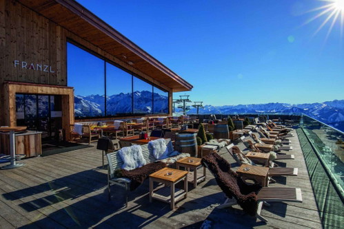 Die Terrasse beim Franzl auf der Schmittenhöhe | Bergrestaurant in Zell am See-Kaprun