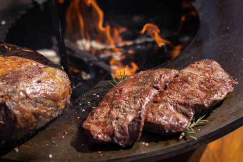 Kulinarische Köstlichkeiten bei den Genuss-Skitagen | Ski &amp; Gourmet BBQ auf der Schmittenhöhe