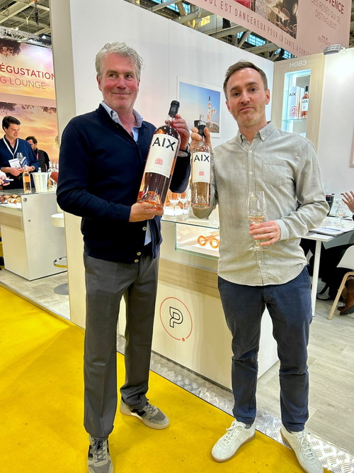 AIX booth: Eric Kurver (Founder, left), Victor Verhoef (Marketing Director)