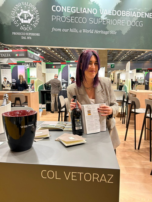 Laura Stocco, Col Vetoraz