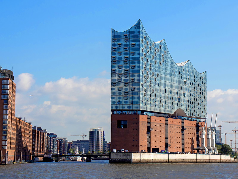 Tourists are finally back at Hamburg.
