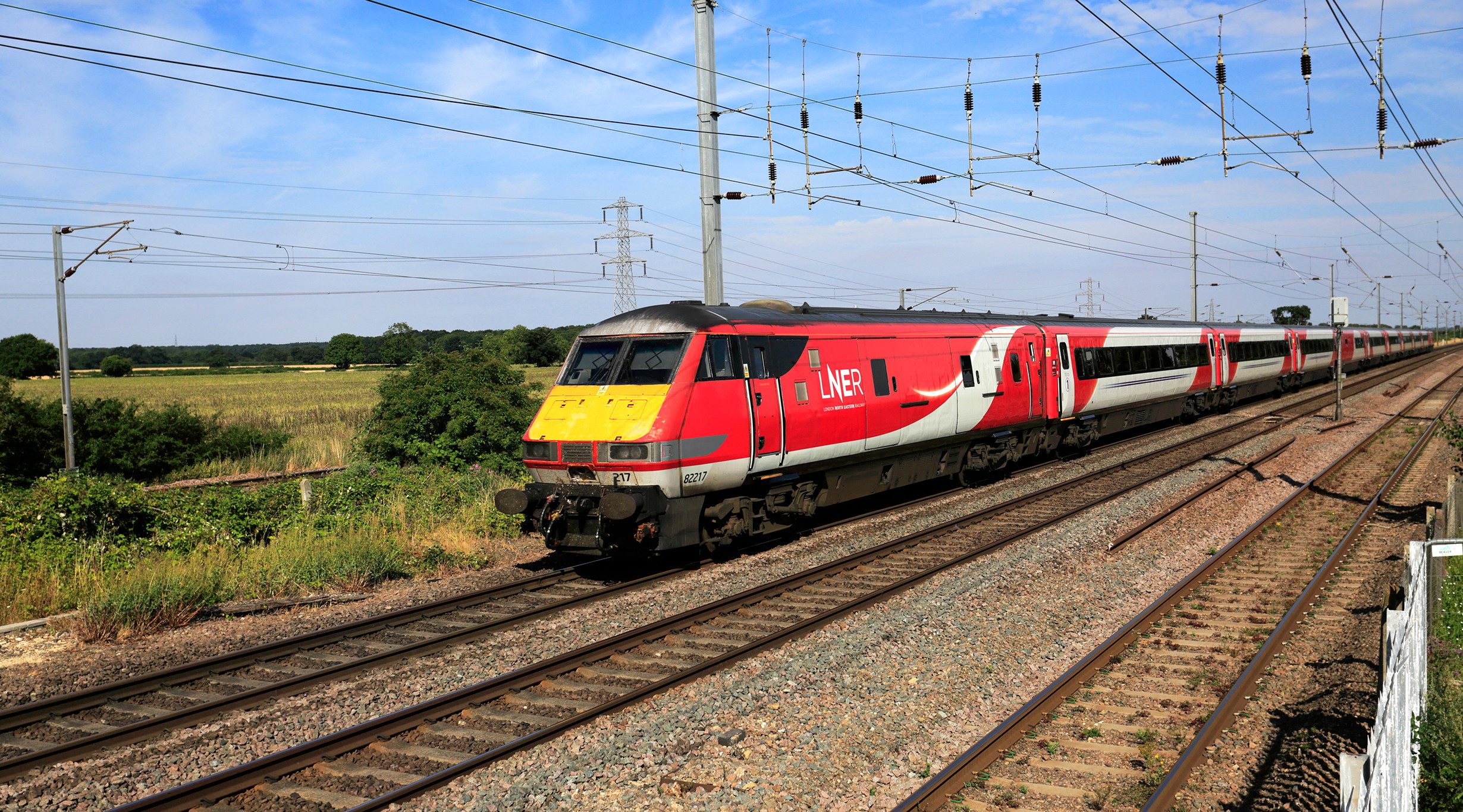New UK train system will scrap return tickets on East Coast mainline ...