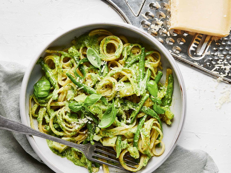 Linguine al Pesto Genovese.