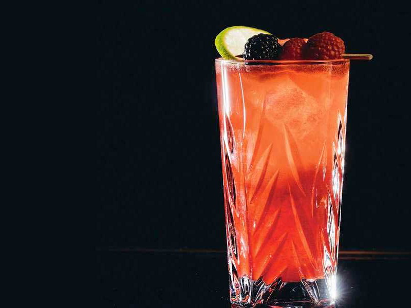 This delicious mixed drink refers to the repertoire of the State Opera –&nbsp;"Magic Nectar: The Flower's Force", referring to the opera A Midsummer Night's Dream.